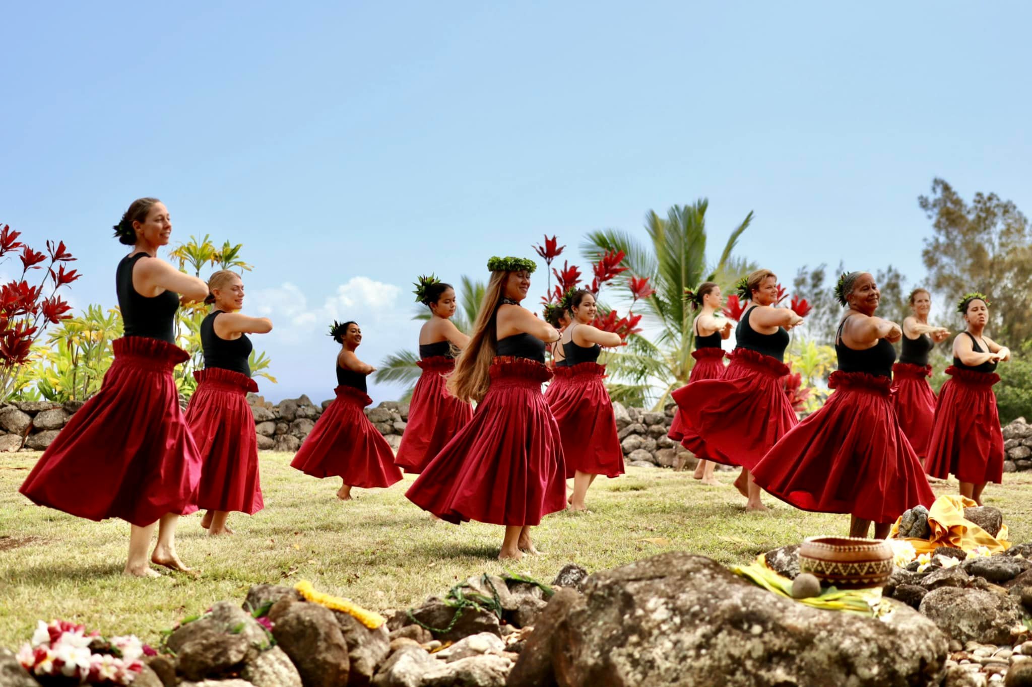 Hula dancers